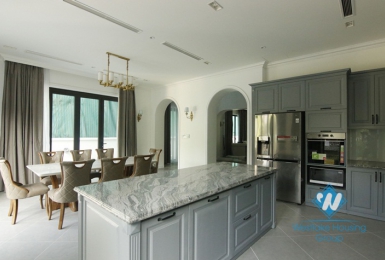 A gorgeous villa in Vinhome Riverside Long Bien for rent